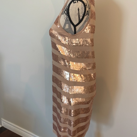 MICHAEL KORS GOLD SEQUENCE DRESS - Picture 3 of 6